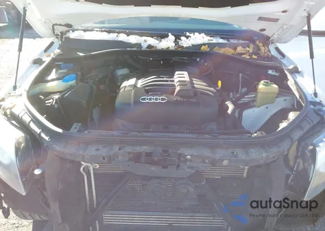 2010 Audi Q7 3.6 Premium from USA, damaged, VIN WA1VYAFE7AD006535